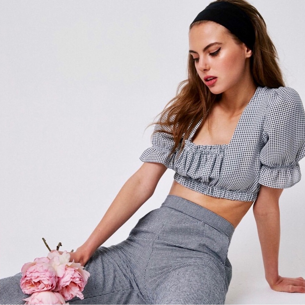 Stone Cold Fox Bond Crop in Black & White Gingham